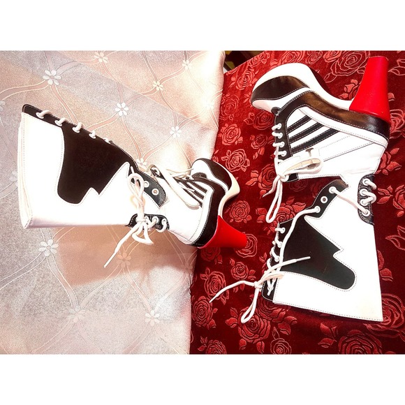 Long knee high tie/strap-up boot high heels - red & black size 7.5 - Picture 3 of 8